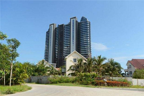 春风缓缓的吹过是什么歌（春风慢慢的吹过草原）